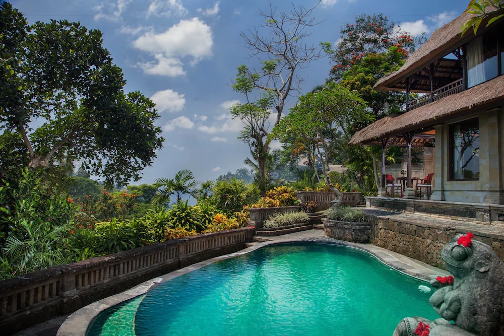 Luxurious Villas