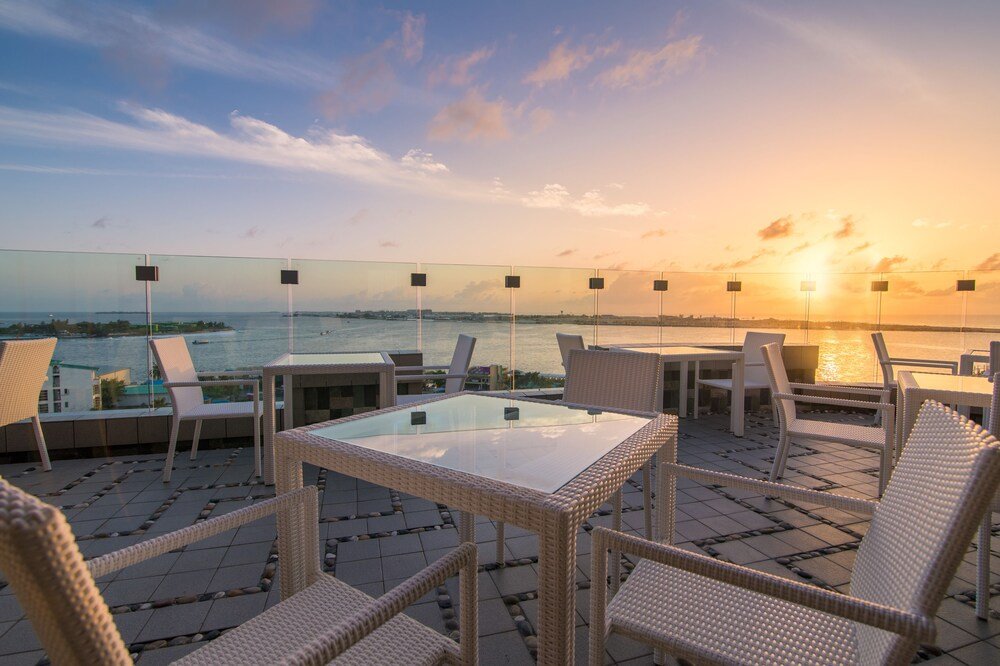 Dining with Ocean Views