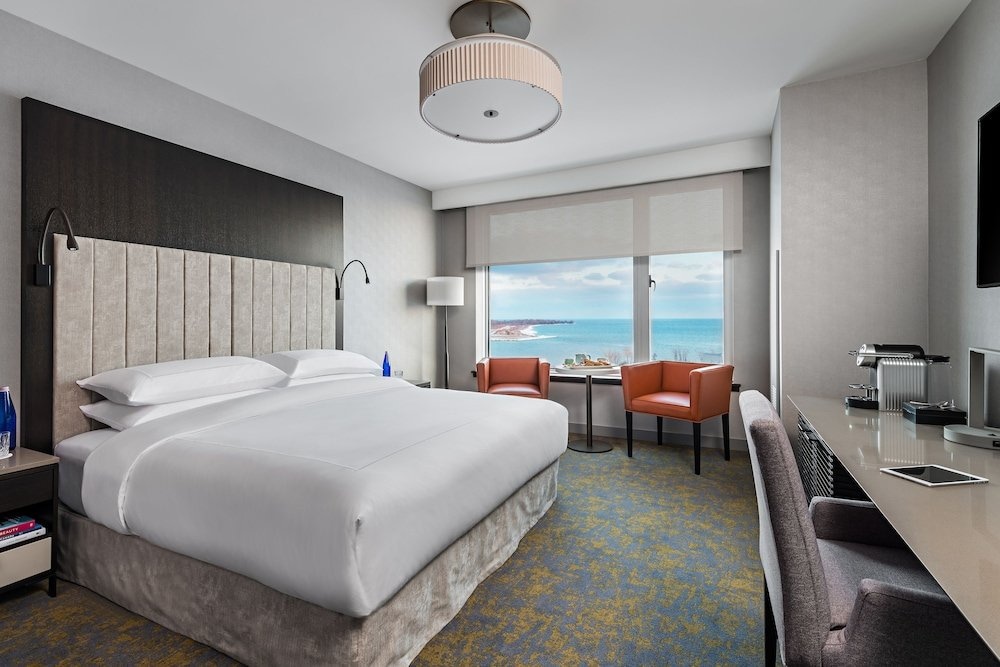 Rooms with Skyline Views