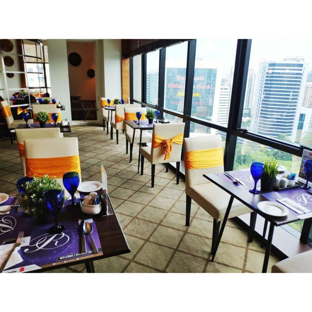 Dine Amidst Skyline Views