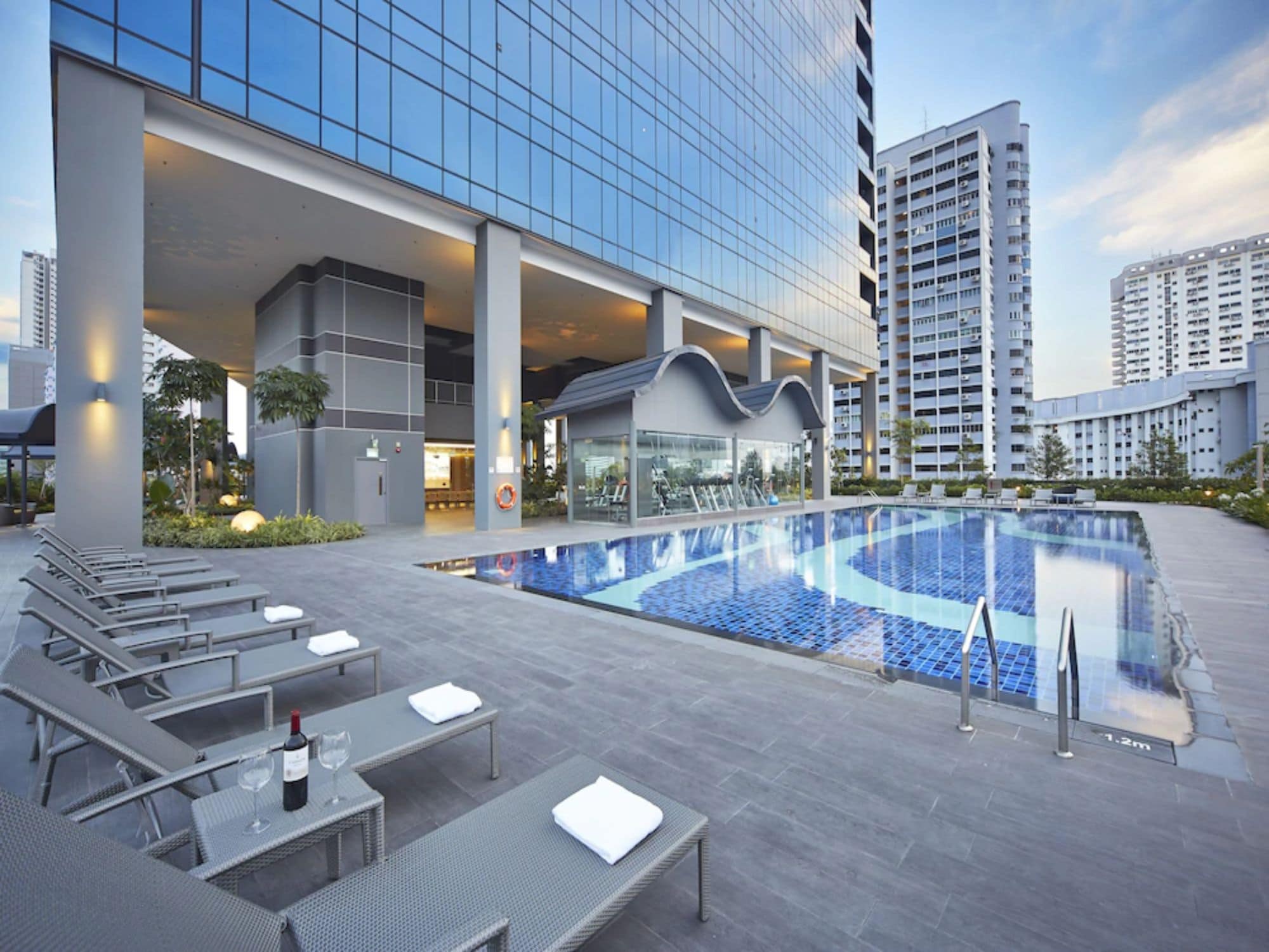 Outdoor Pool & Sun Loungers