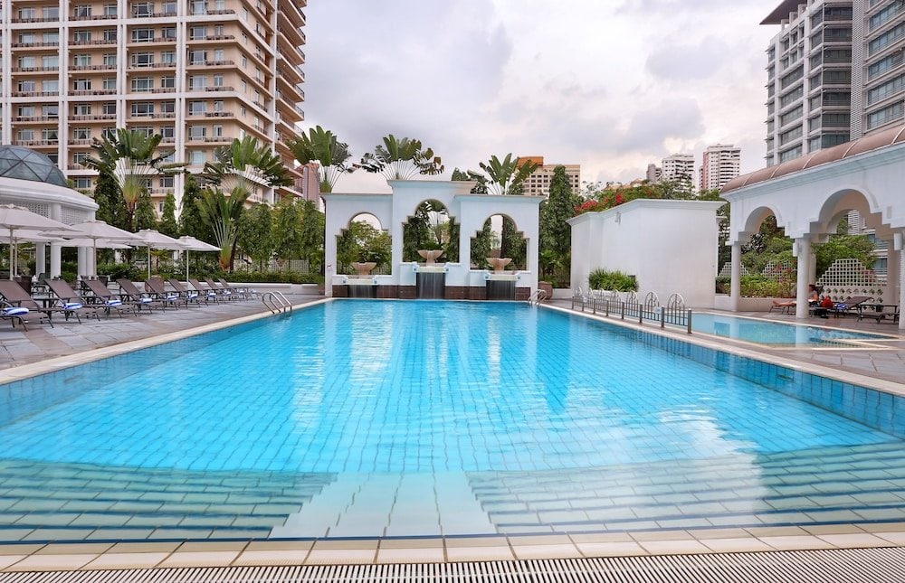 Expansive Outdoor Pool