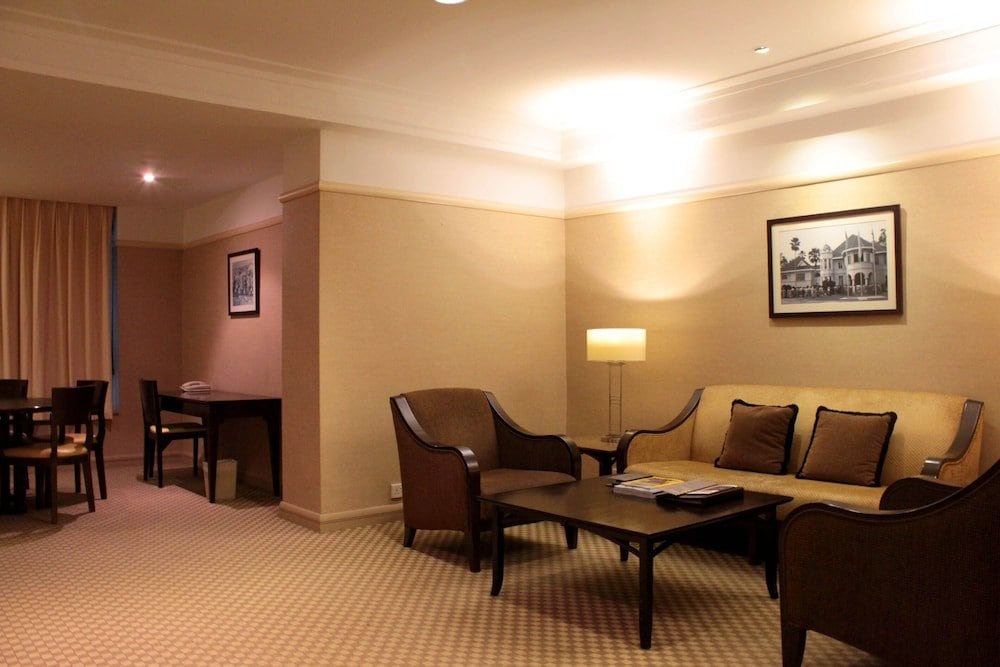 Suite with Living Room, Kitchenette