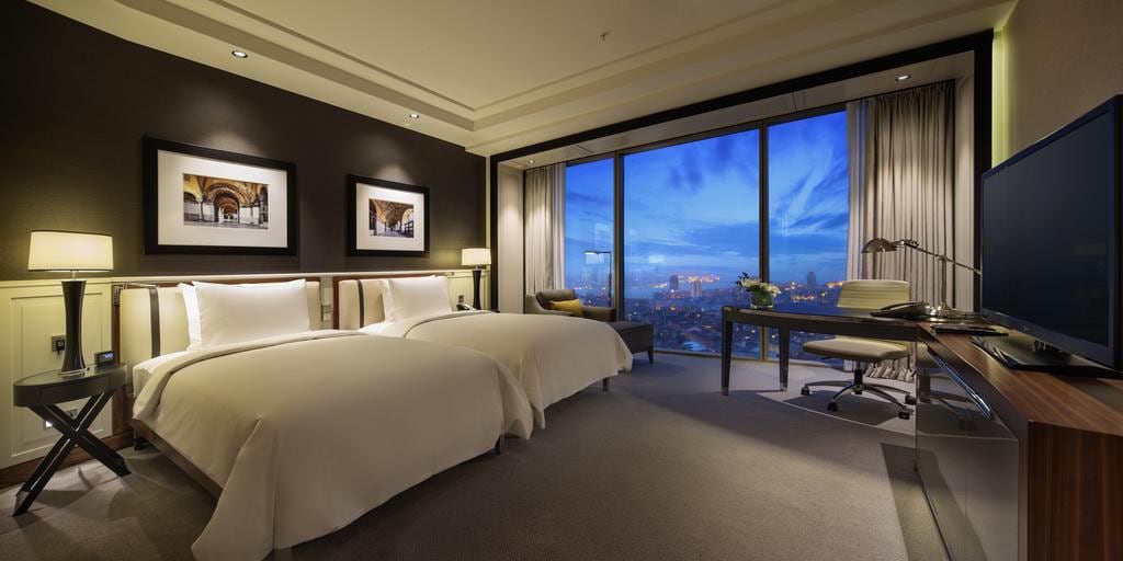 Rooms with Signature Beds