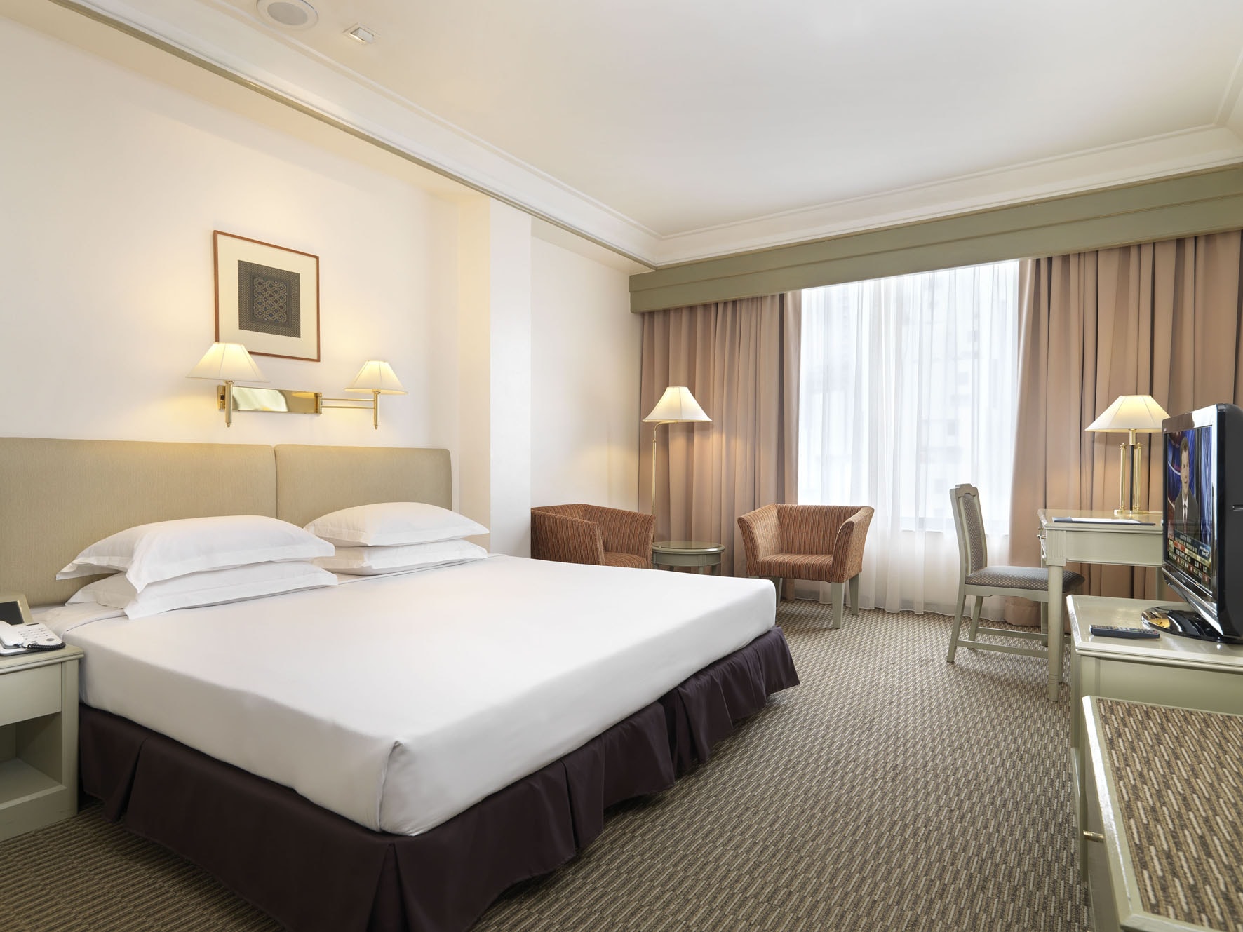 Well Furnished Rooms