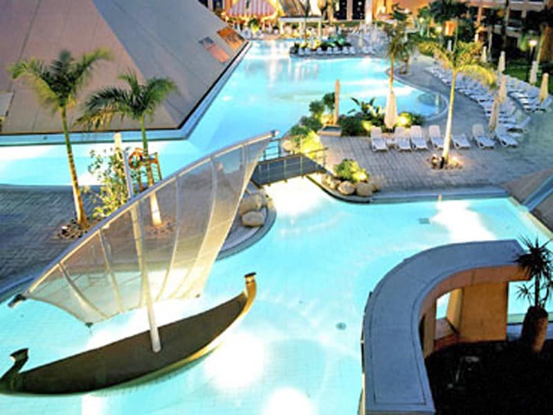 Dive into Outdoor Luxury